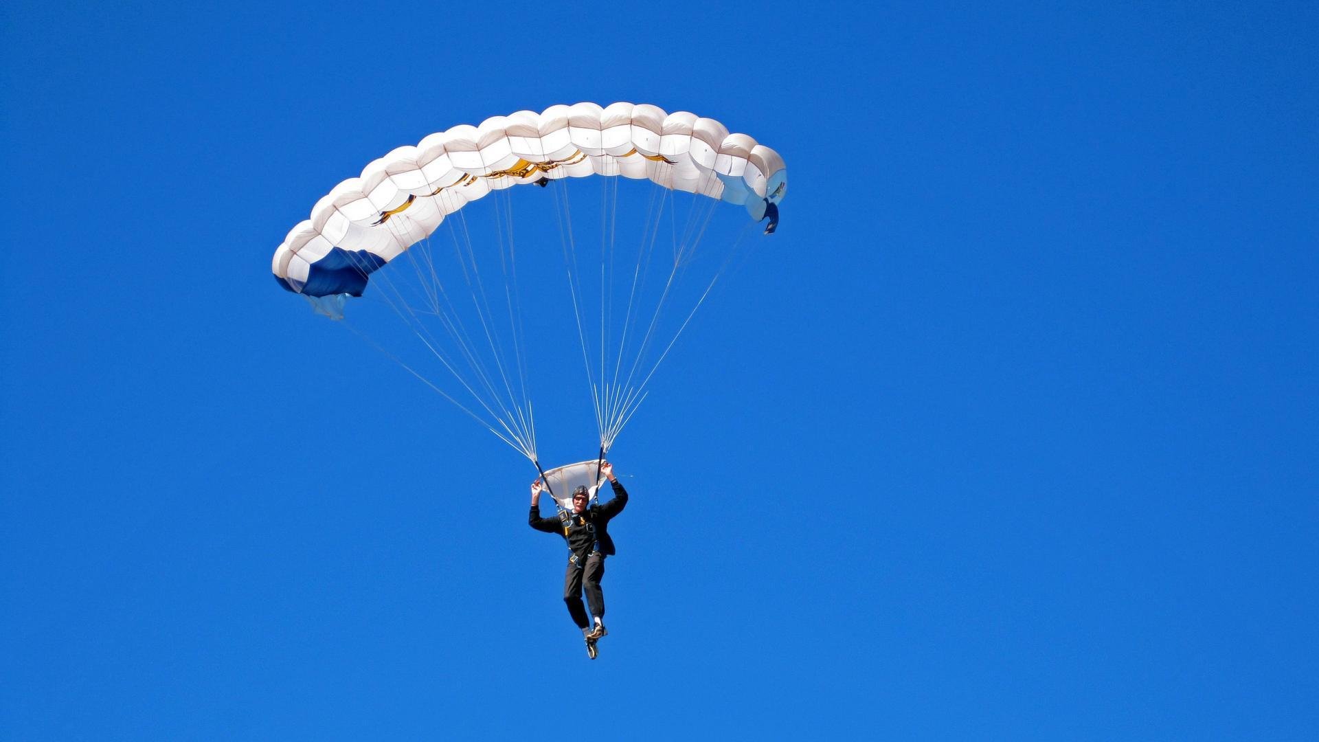 “未来青年力量”青少年篮球明星培养计划在北京全面推行，青少年篮球训练师